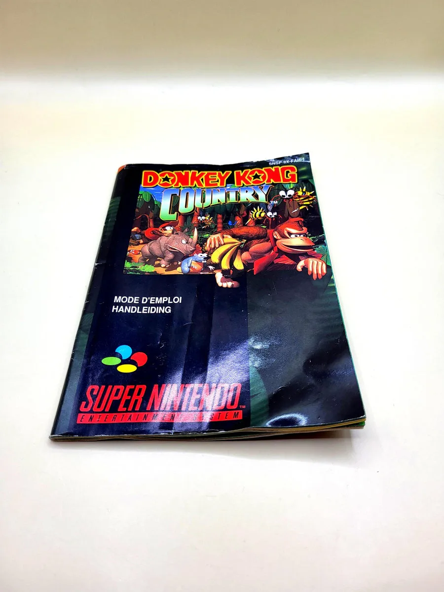 Donkey Kong Country Manual - Super Nintendo - SNES voorkant